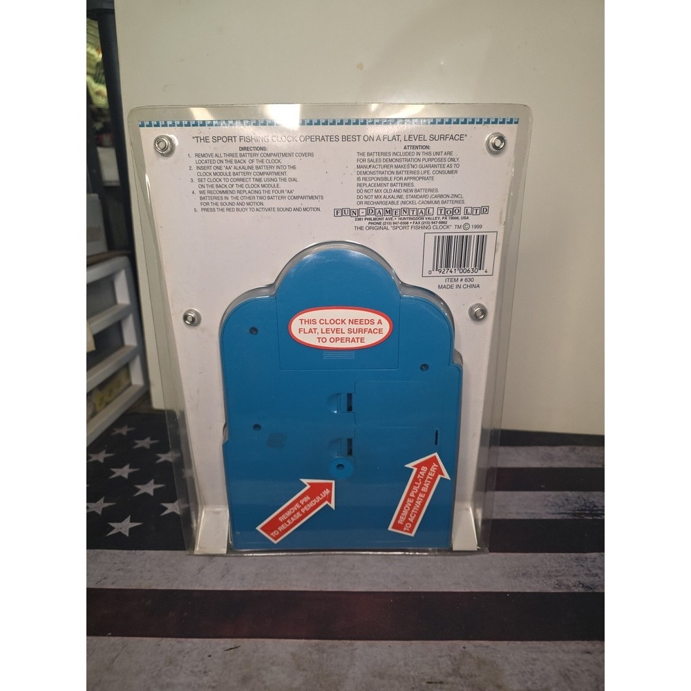 1999 Sport Fishing Clock with Motorized Fishing Action and Sounds NEW Sealed - Picture 2 of 4